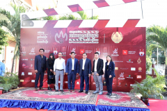 942E0121-7481-484B-8758-3E4C19028B01