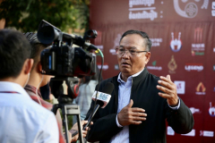 E95906FC-9278-440A-A493-90AF92E660B7